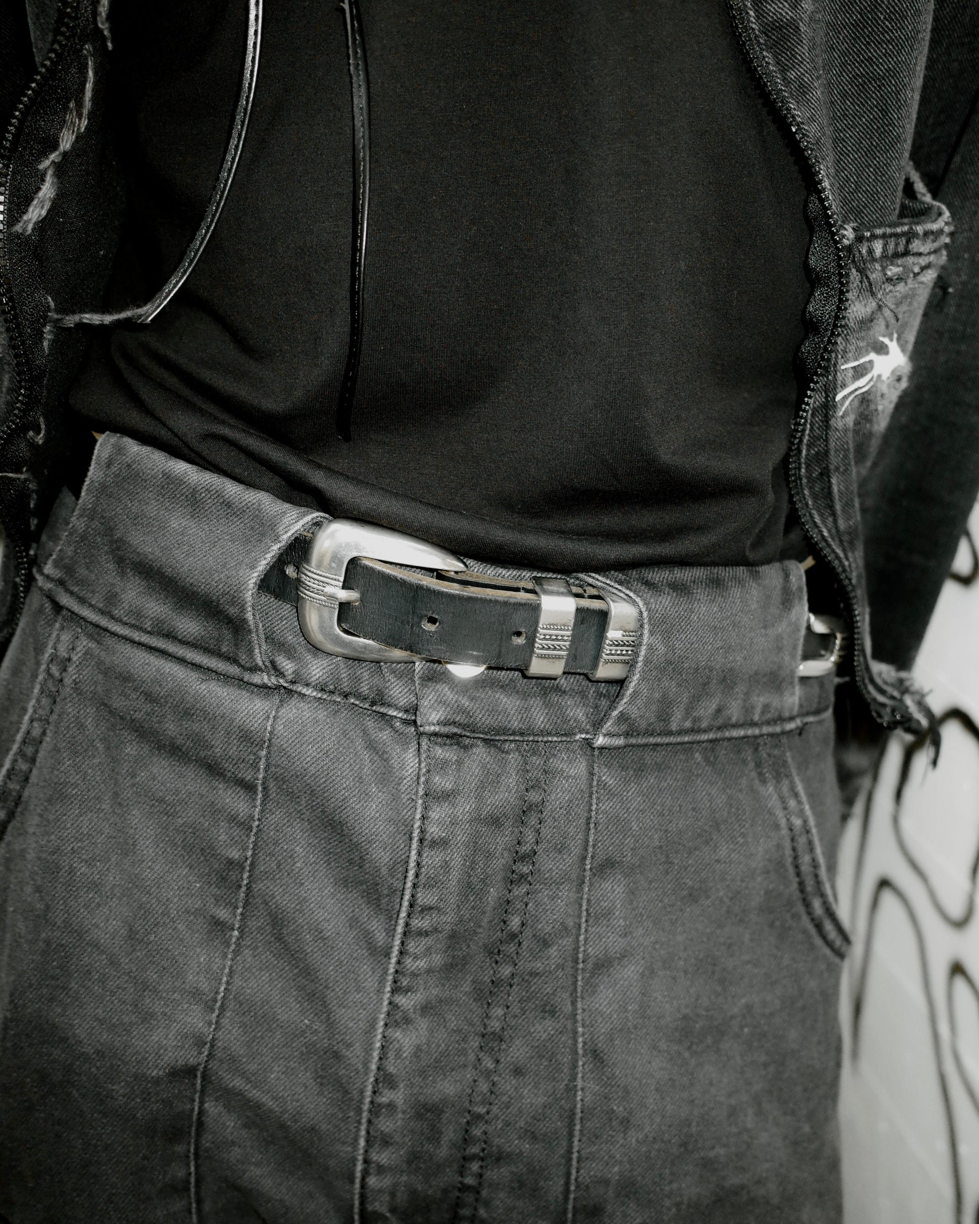 JOHNNY CLASSIC, Western Belt, Cowboy belt, Bridle Leather, SEDGWICK, black belt, topview, four piece belt, front view, KLDSCOPE, Kaleidoscope