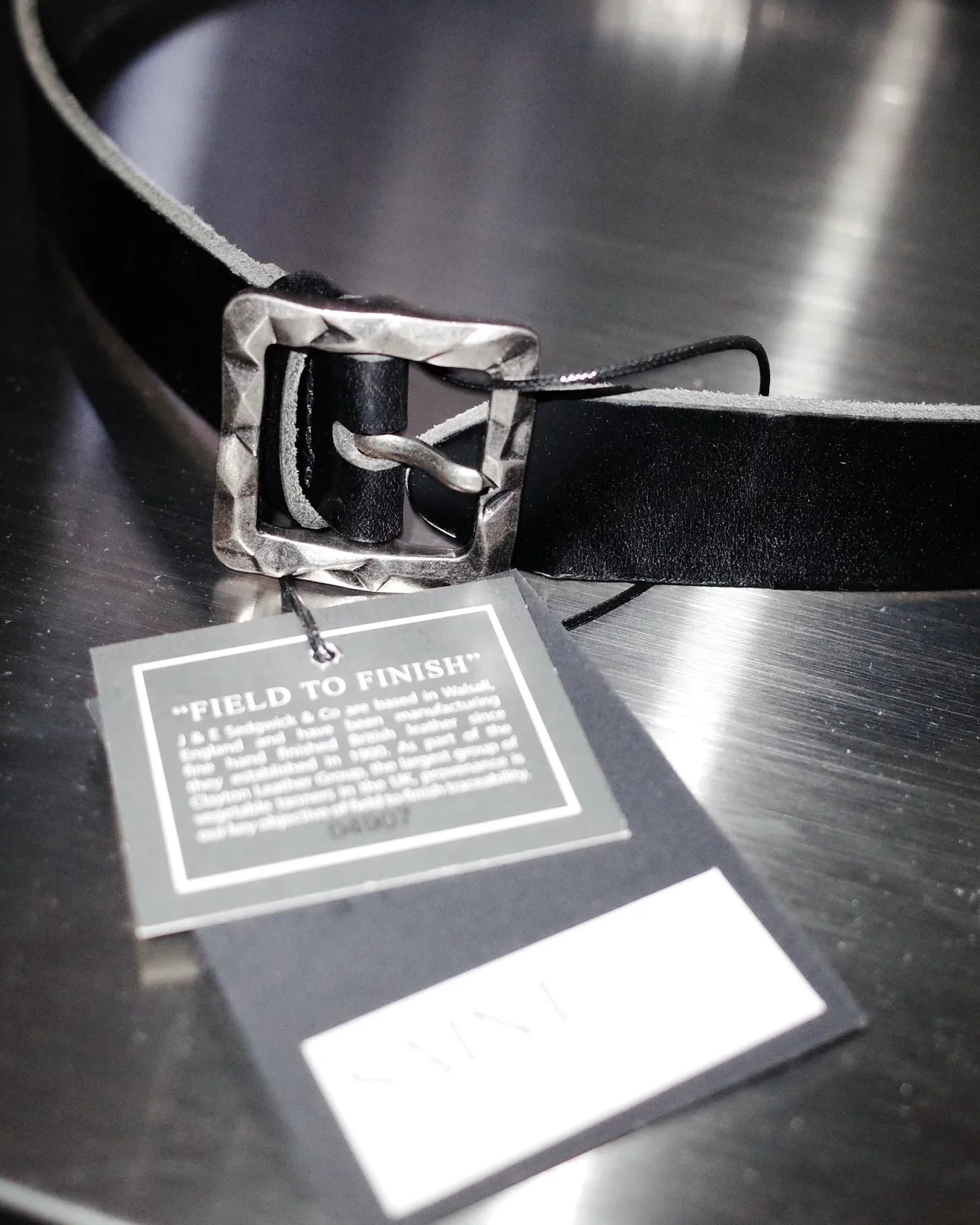 SAINT, Western Belt, Cowboy belt, Bridle Leather, SEDGWICK, black belt, front view, closed up, KLDSCOPE, Kaleidoscope, square buckle, details